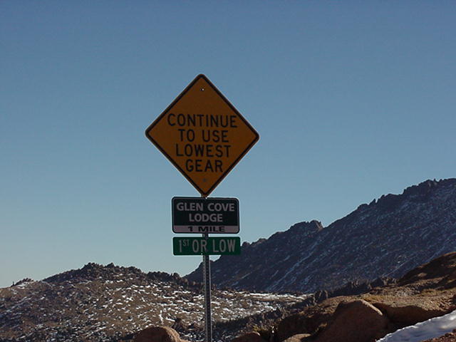 Continue to use lowest gear sign